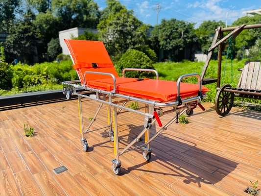 Ein guter Preis. Langlebige Gummiräder Krankenwagen Klappbett 75° Höchstzustellungsmöglichkeit Online