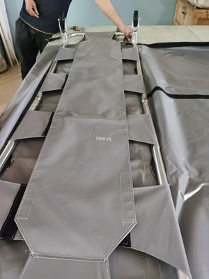 Faltende Rettungs-Bahre mit örtlich festgelegtem Leichensack 220 x 55 x 15 cm 95cm